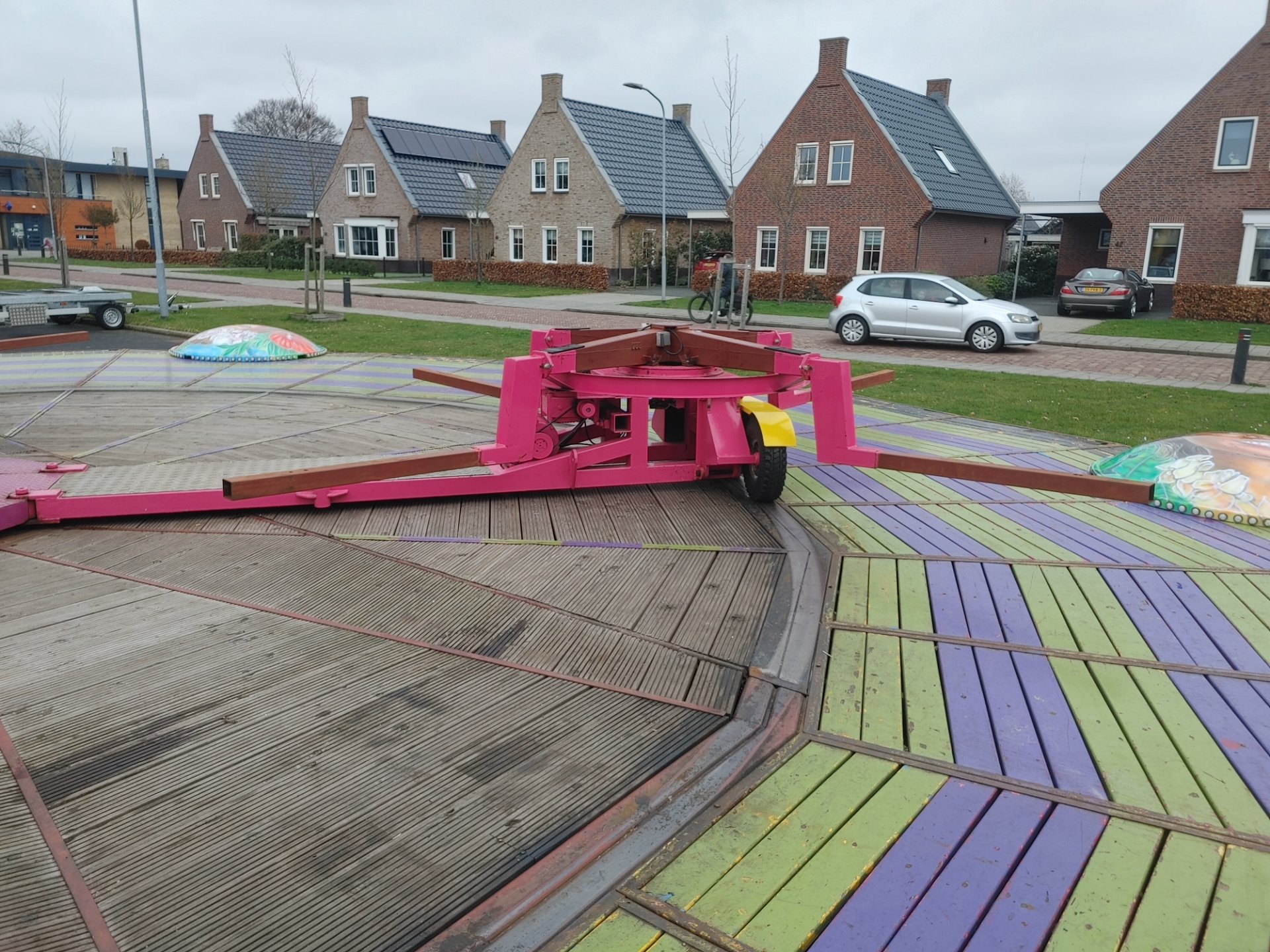 Klazienaveen Opbouw