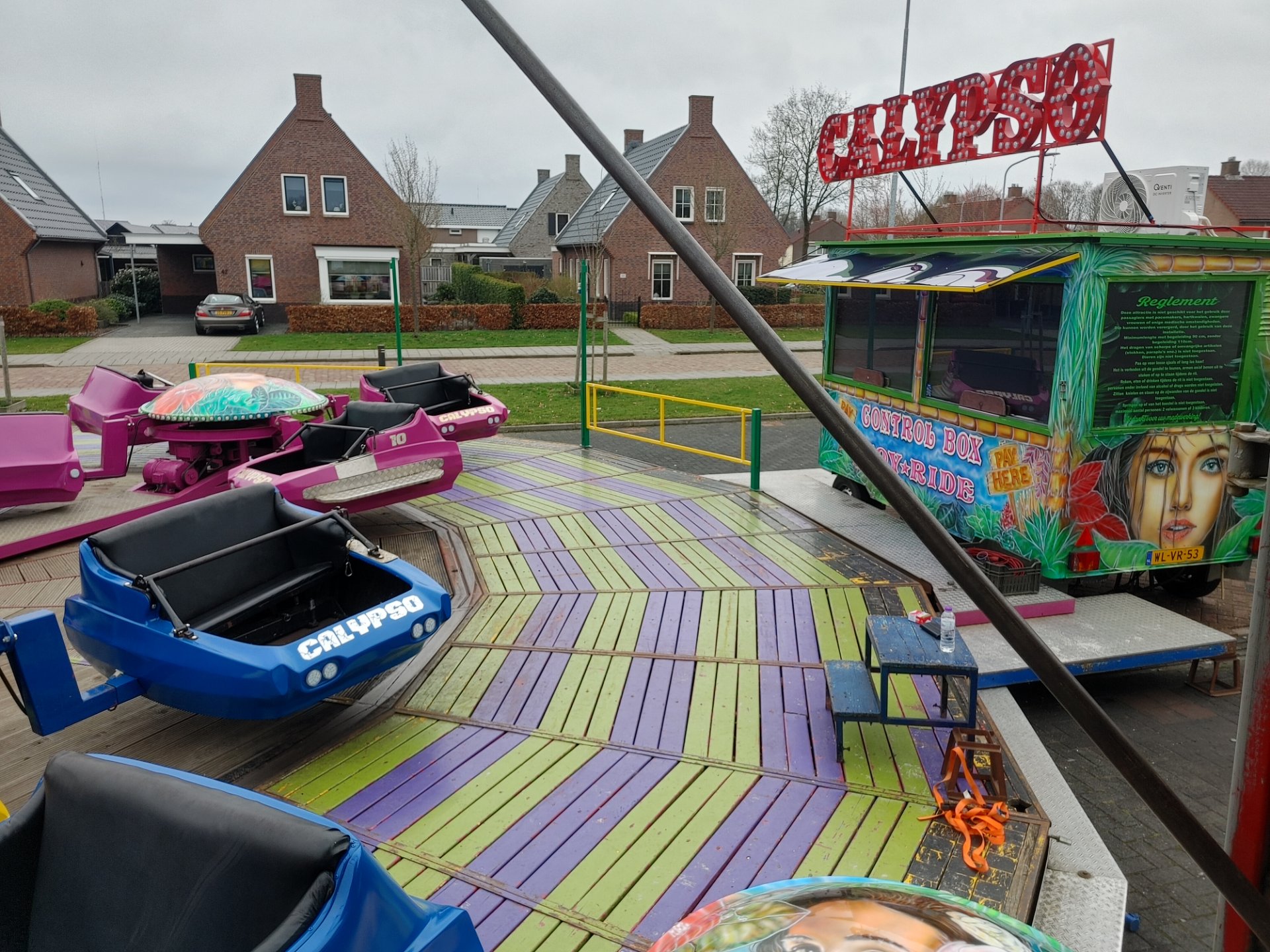 Klazienaveen Opbouw